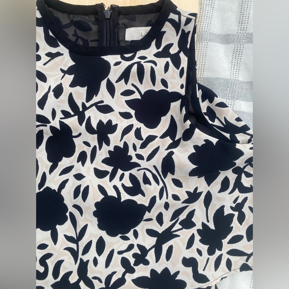 LOFT Floral Swing Dress Cocktail Wedding Guest, church, office Size 2P - Picture 4 of 9